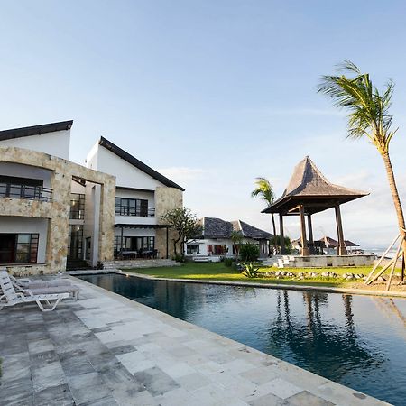 Suarti Resort, Villas & Gallery Ketewel 外观 照片