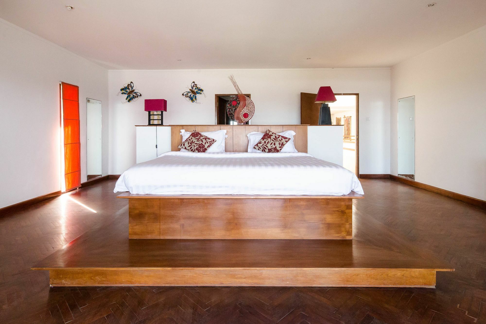Suarti Resort, Villas & Gallery Ketewel 外观 照片