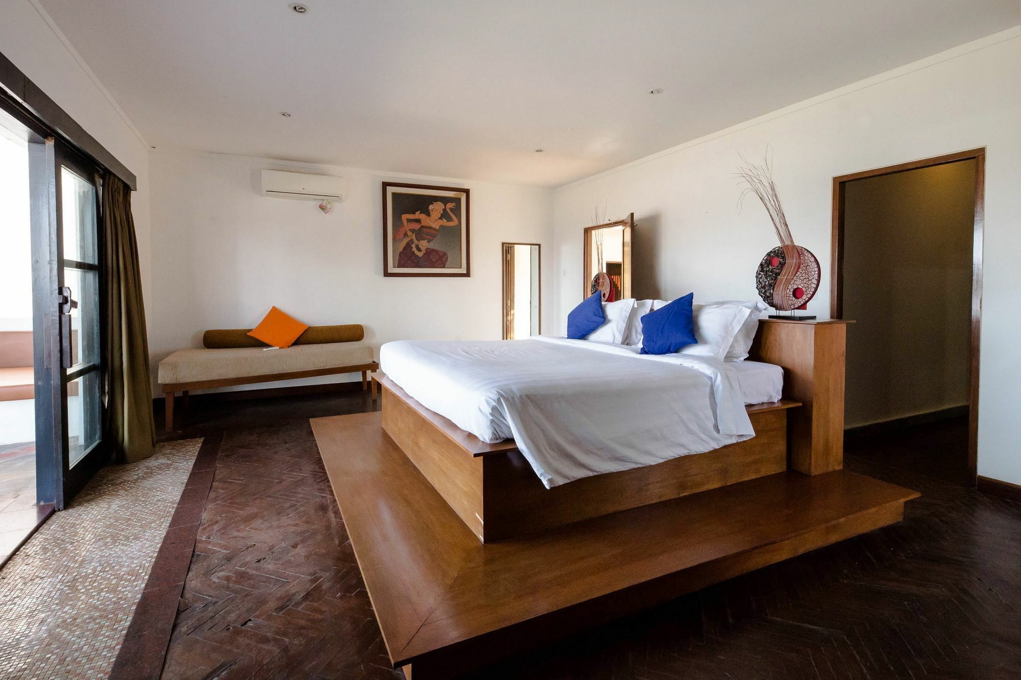 Suarti Resort, Villas & Gallery Ketewel 外观 照片